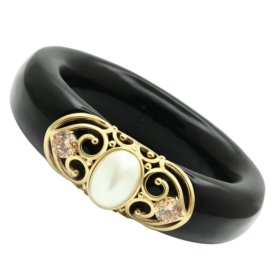 JCE032 IP Gold(Ion Plating) Brass Bangle with Synthetic Pearl in White